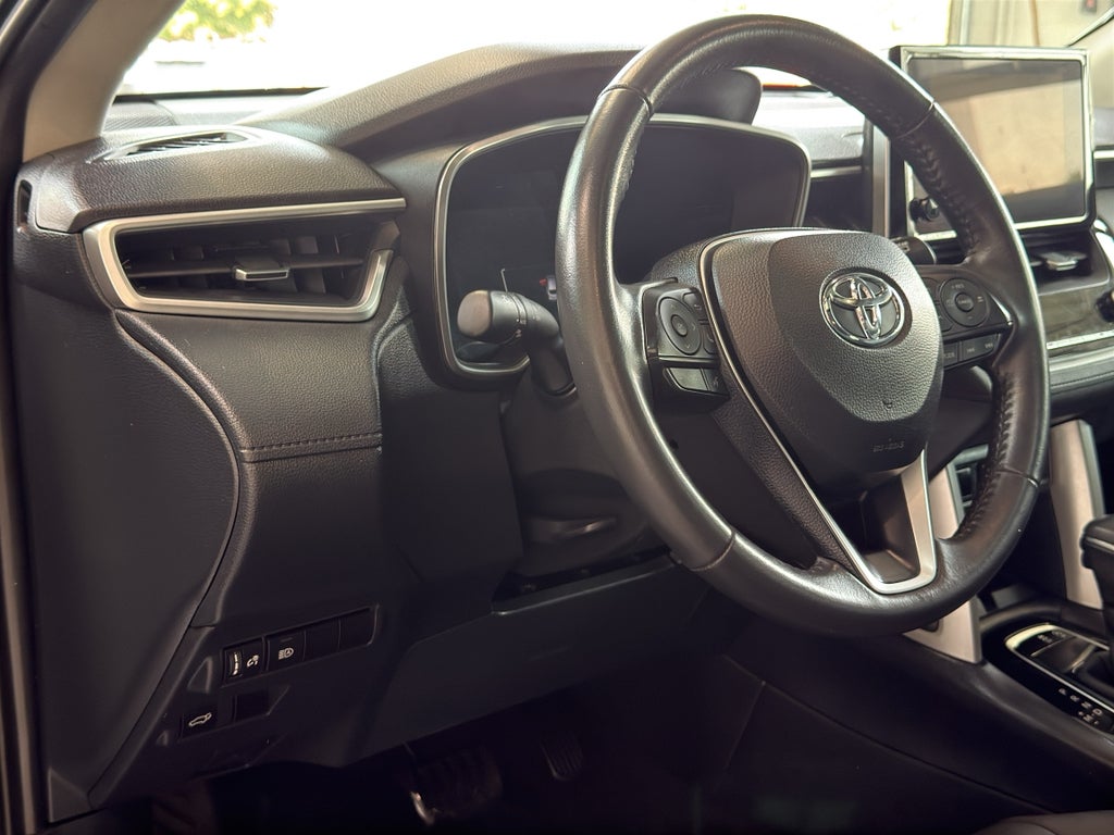 2024 Toyota Corolla Cross XLE