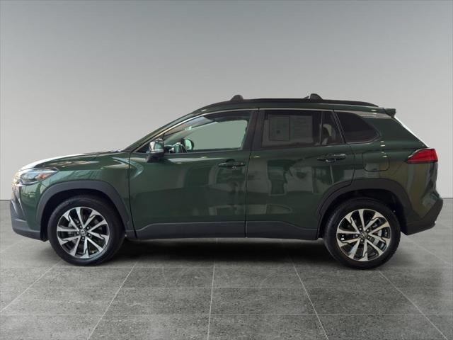 2024 Toyota Corolla Cross XLE