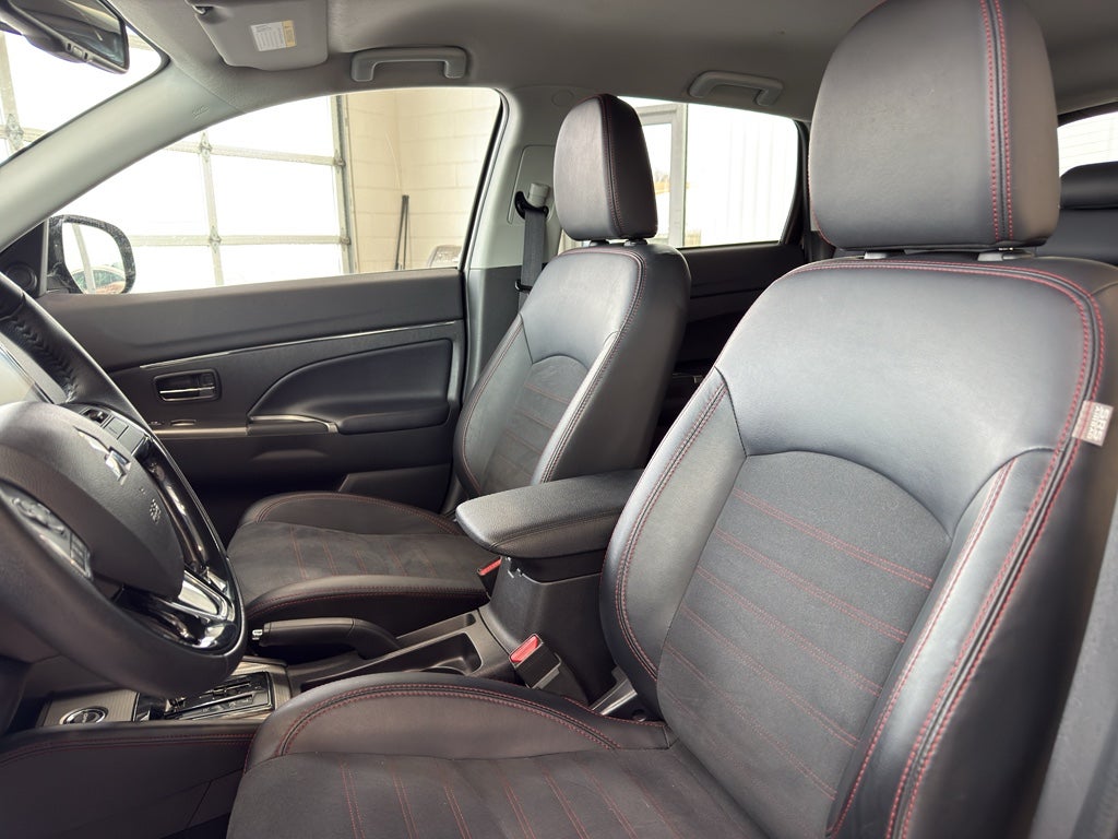 2024 Mitsubishi Outlander Sport SE