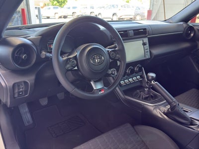 2025 Toyota GR86 Base
