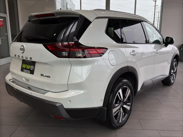 2024 Nissan Rogue SL