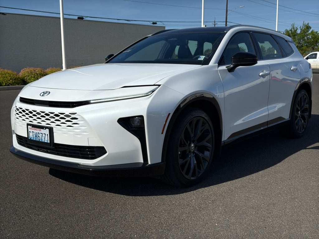 2025 Toyota Crown Signia Limited