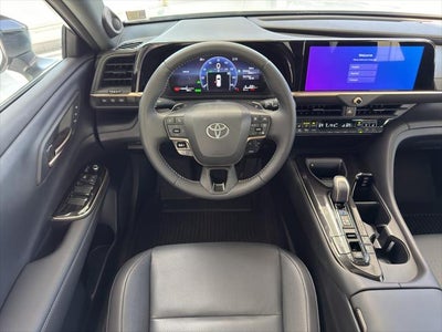 2025 Toyota Crown Signia Limited