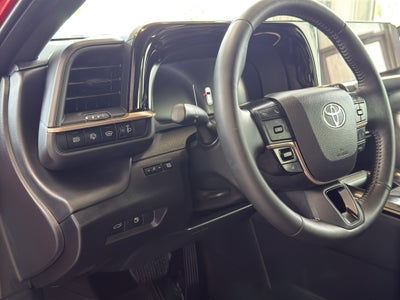 2025 Toyota Crown Signia XLE