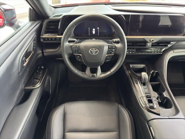 2025 Toyota Crown Signia XLE