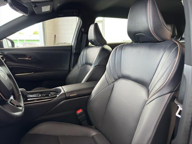 2025 Toyota Crown Signia XLE
