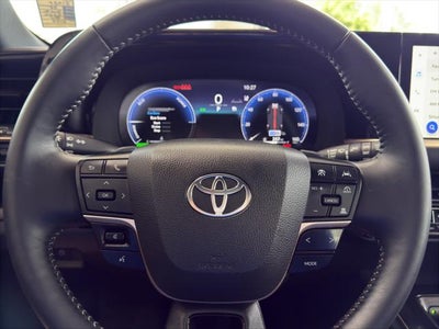 2025 Toyota Crown Signia XLE