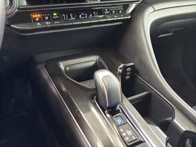2025 Toyota Crown Signia XLE