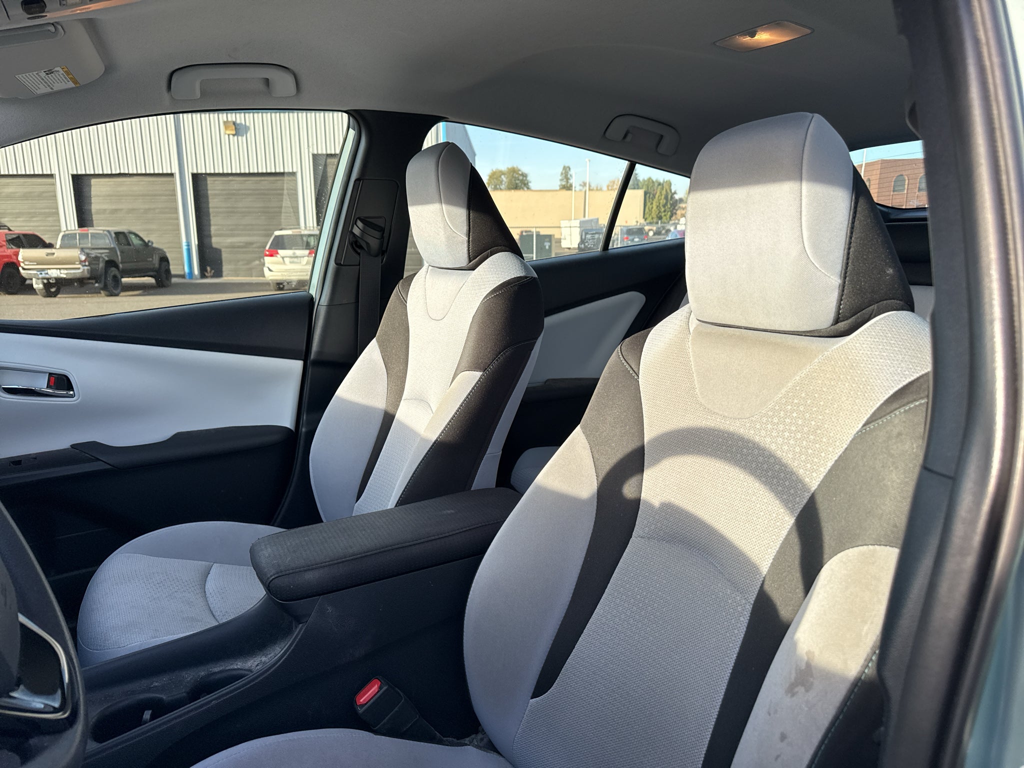 2020 Toyota Prius LE