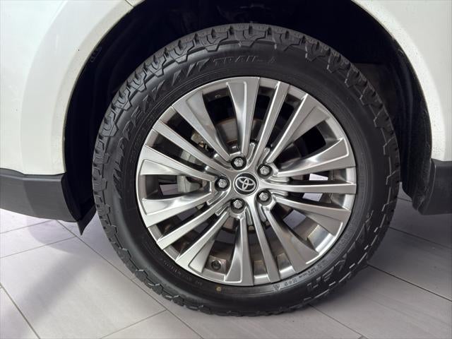 2022 Toyota Venza Limited