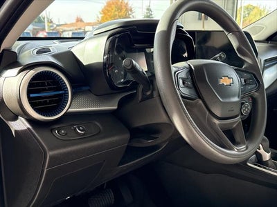 2025 Chevrolet Trax LS