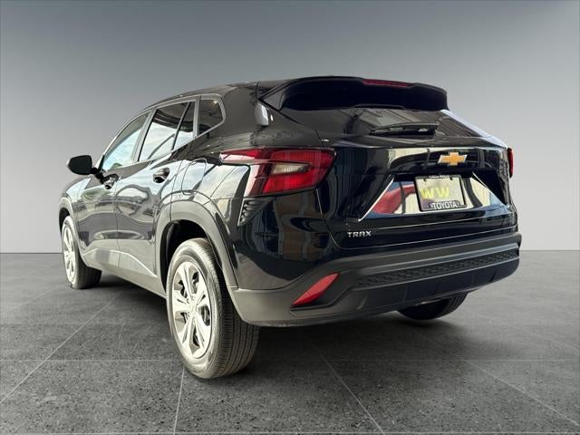 2025 Chevrolet Trax LS