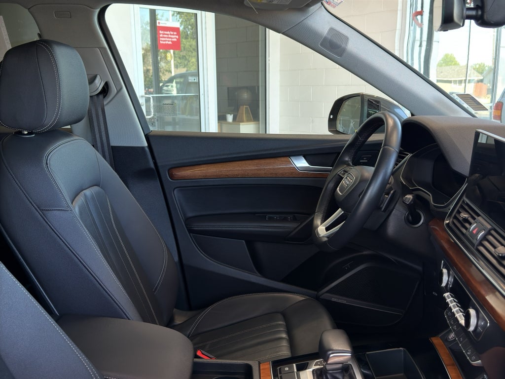 2023 Audi Q5 S line Premium Plus