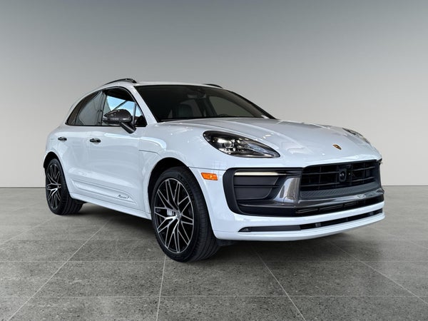 2024 Porsche Macan T