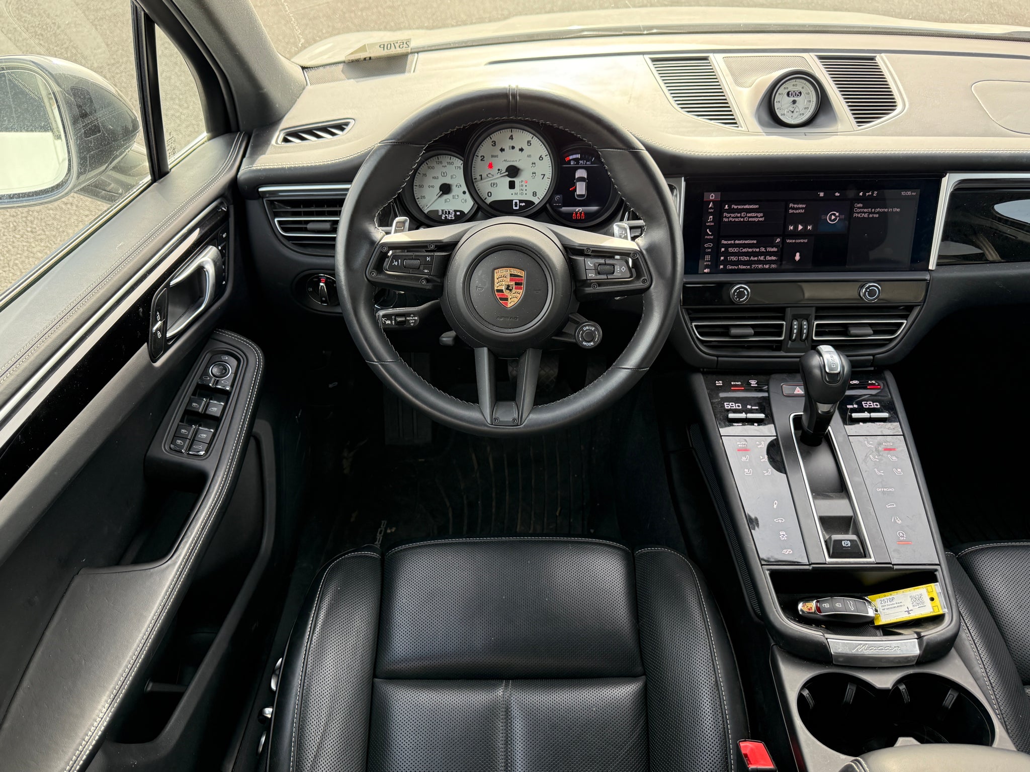 2024 Porsche Macan T