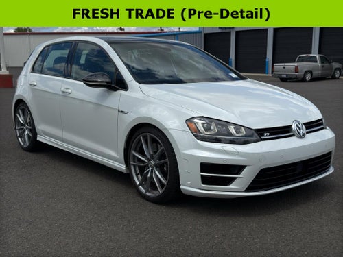 2017 Volkswagen Golf R 4-Door w/DCC & Navigation (M6)