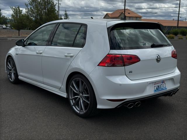2017 Volkswagen Golf R 4-Door w/DCC & Navigation (M6)