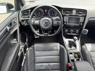 2017 Volkswagen Golf R 4-Door w/DCC & Navigation (M6)
