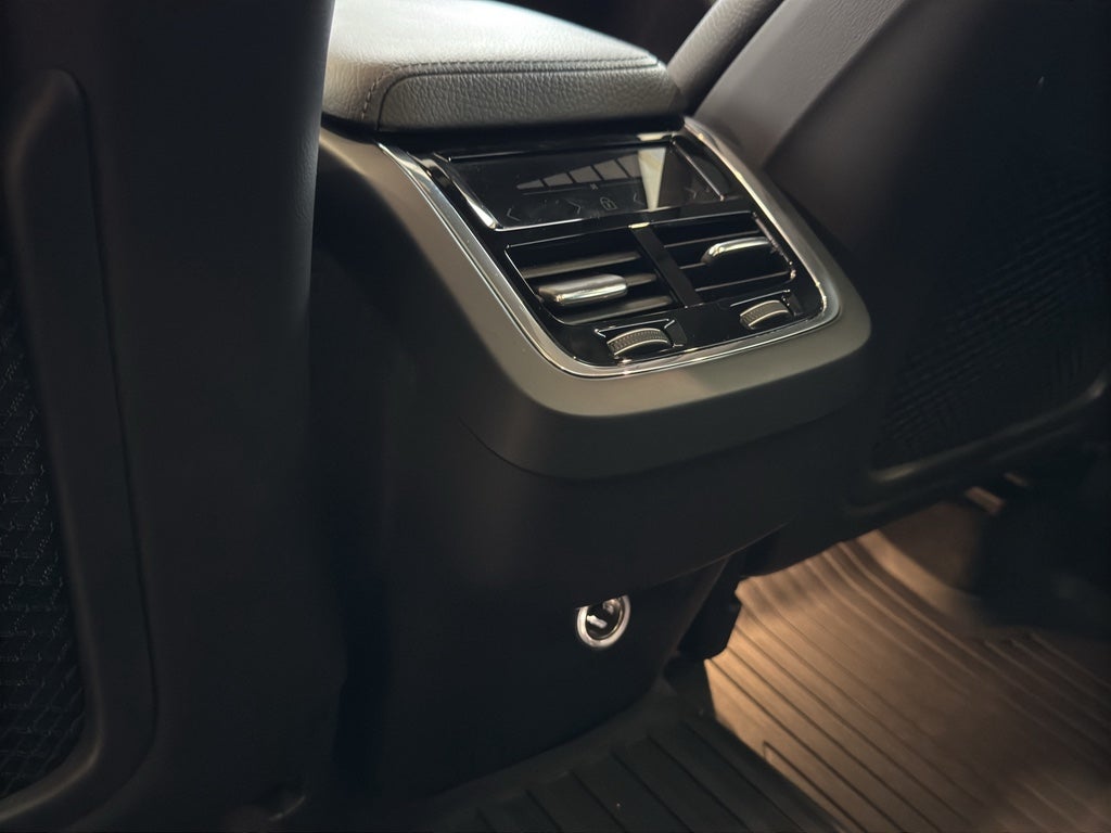 2019 Volvo XC60 Inscription